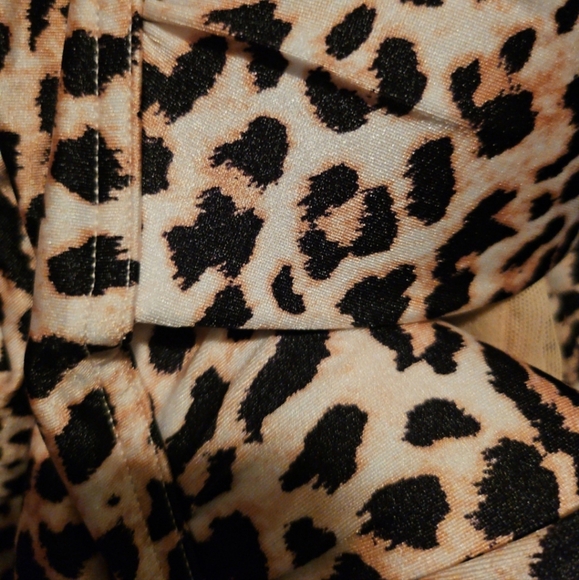 Victorias Secret swimsuit leopard ruched halter - Picture 5 of 7